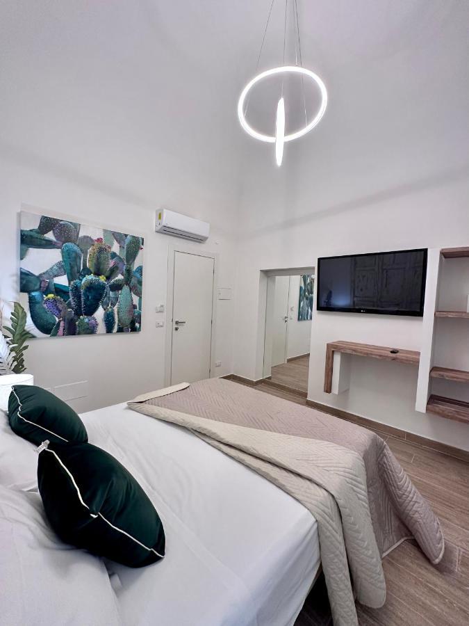 Nerina Hotel คาตาเนีย ภายนอก รูปภาพ
